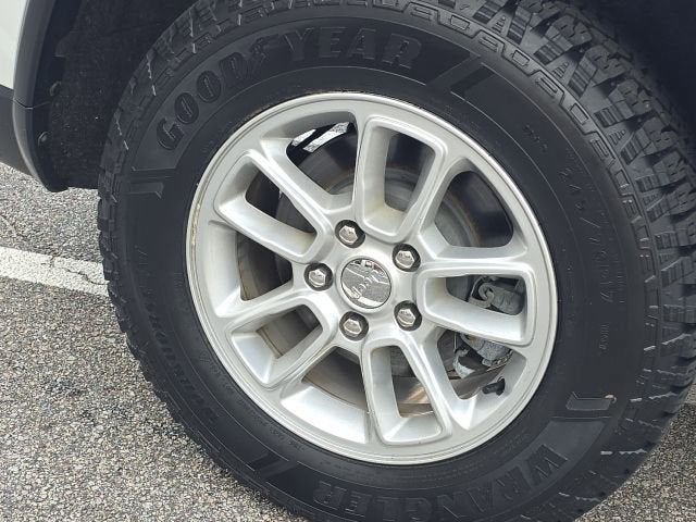 2020 Jeep Grand Cherokee Laredo E