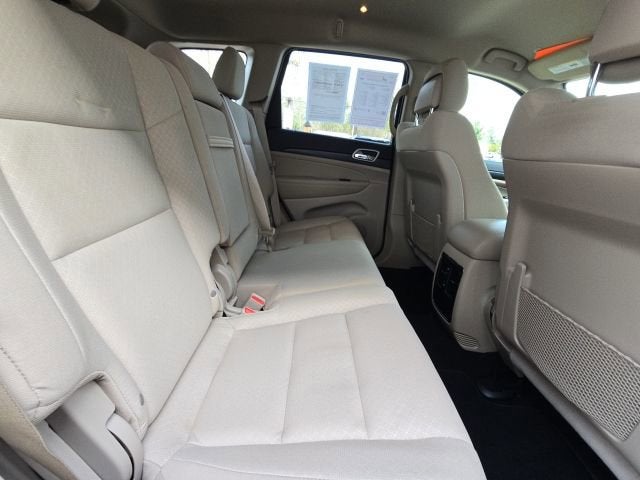 2020 Jeep Grand Cherokee Laredo E