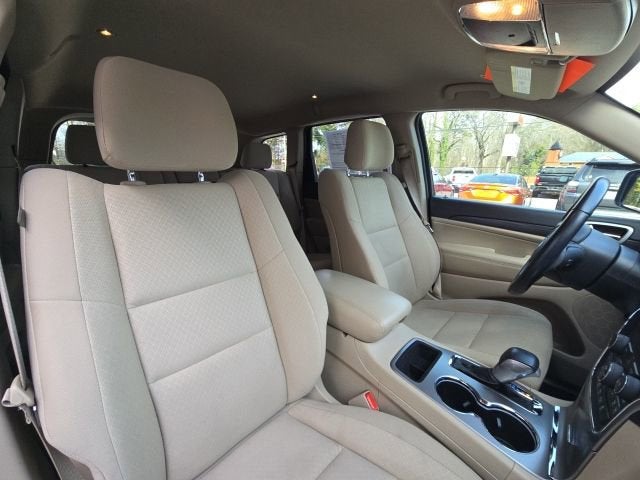 2020 Jeep Grand Cherokee Laredo E