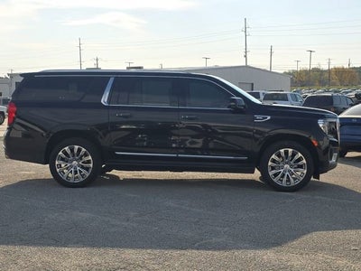 2023 GMC Yukon XL Denali