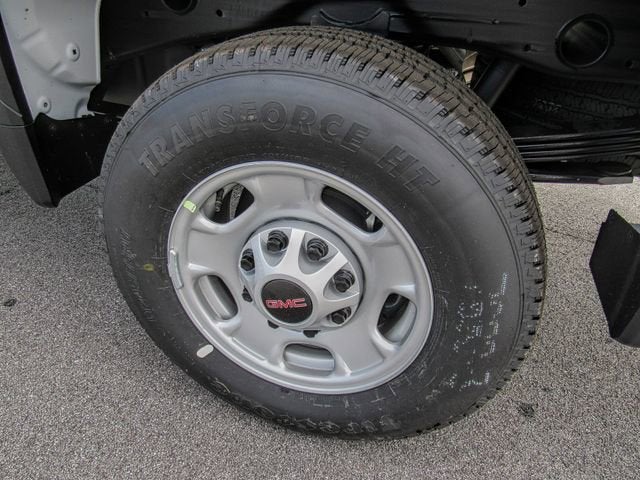 2025 GMC Sierra 2500 HD Pro