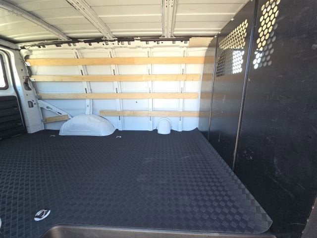 2024 GMC Savana Cargo 2500 Work Van