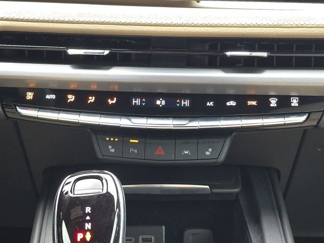 2024 Cadillac XT4 Luxury