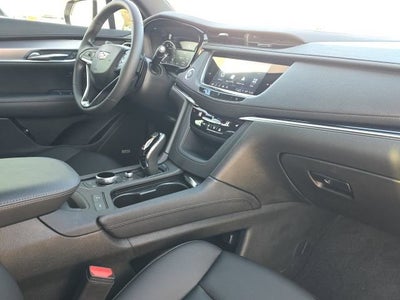 2024 Cadillac XT6 Luxury