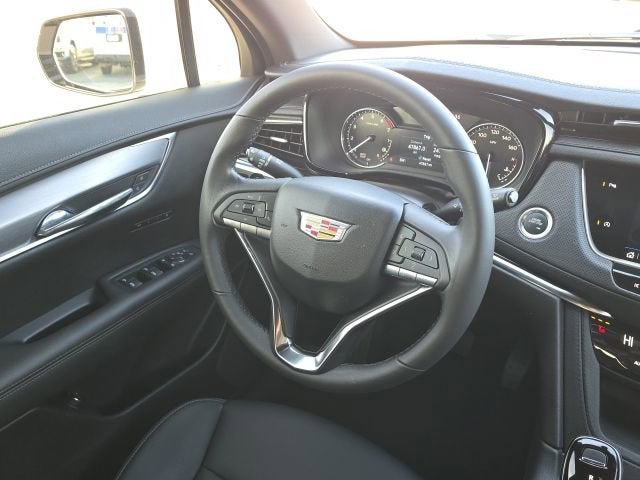 2024 Cadillac XT6 Luxury