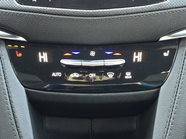 2024 Cadillac XT6 Luxury