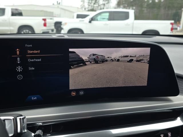 2024 Cadillac LYRIQ Luxury 1