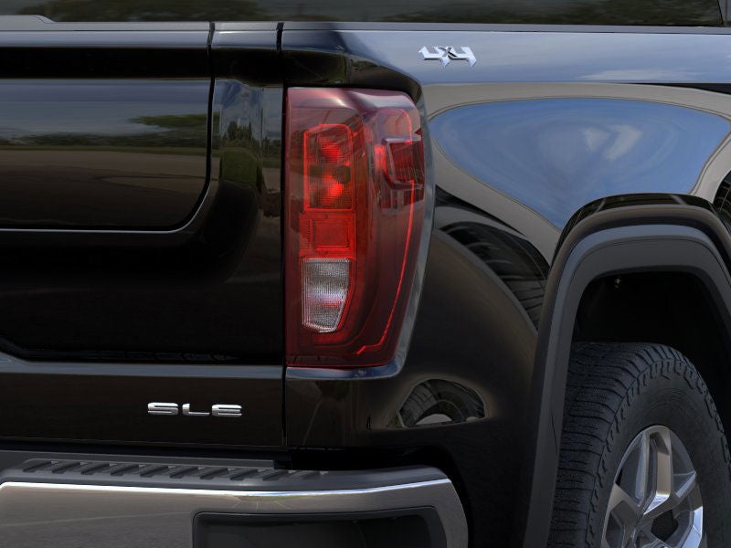 2025 GMC Sierra 1500 SLE