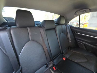 2022 Toyota Camry Hybrid XLE