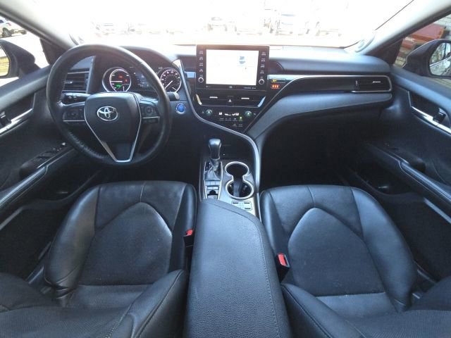 2022 Toyota Camry Hybrid XLE