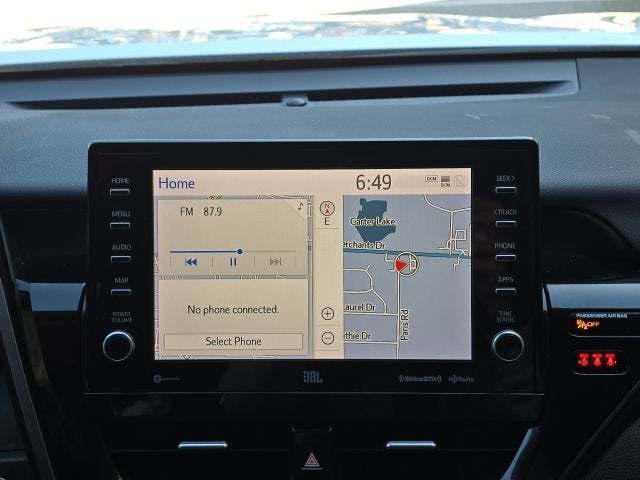 2022 Toyota Camry Hybrid XLE