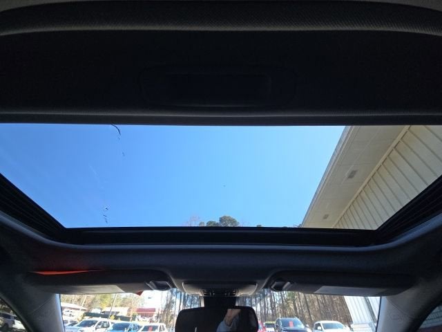 2022 Toyota Camry Hybrid XLE