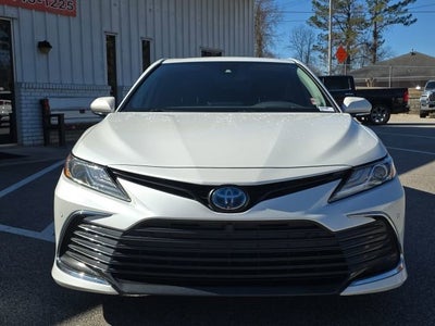 2022 Toyota Camry Hybrid XLE