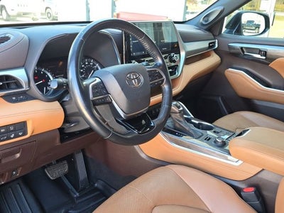 2021 Toyota Highlander Platinum