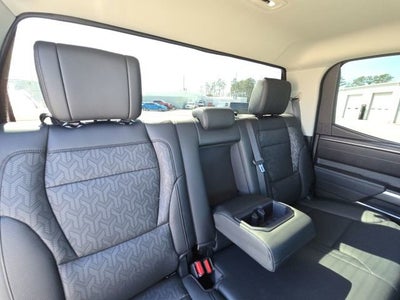 2023 Toyota Tundra 4WD SR5