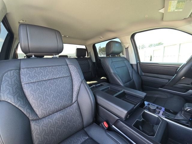 2023 Toyota Tundra 4WD SR5