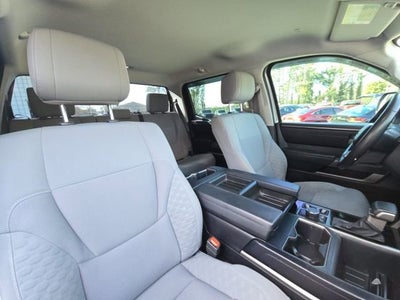 2022 Toyota Tundra 4WD SR5