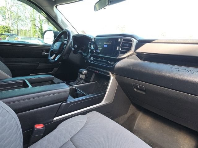 2022 Toyota Tundra 4WD SR5