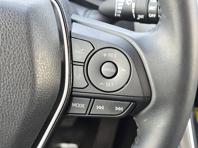 2022 Toyota Venza LE