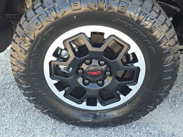 2025 Toyota 4Runner Hybrid TRD Off Road