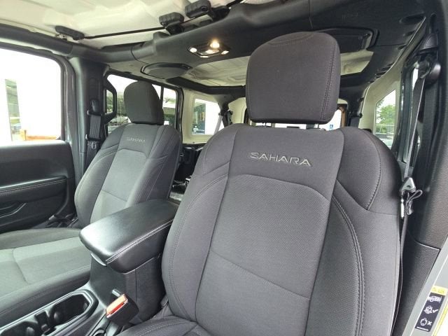 2022 Jeep Wrangler Unlimited Sahara 4x4