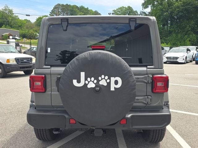 2022 Jeep Wrangler Unlimited Sahara 4x4