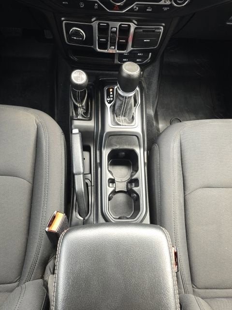 2022 Jeep Wrangler Unlimited Sahara 4x4