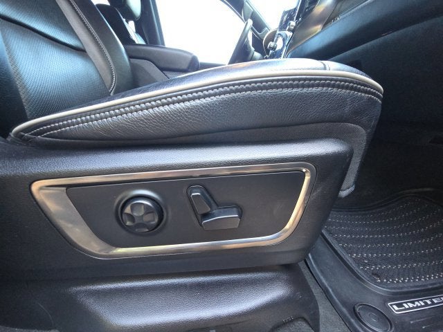 2021 RAM 1500 Limited Crew Cab 4x4 5'7" Box