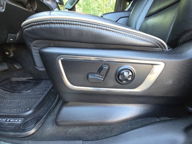 2021 RAM 1500 Limited Crew Cab 4x4 5'7" Box