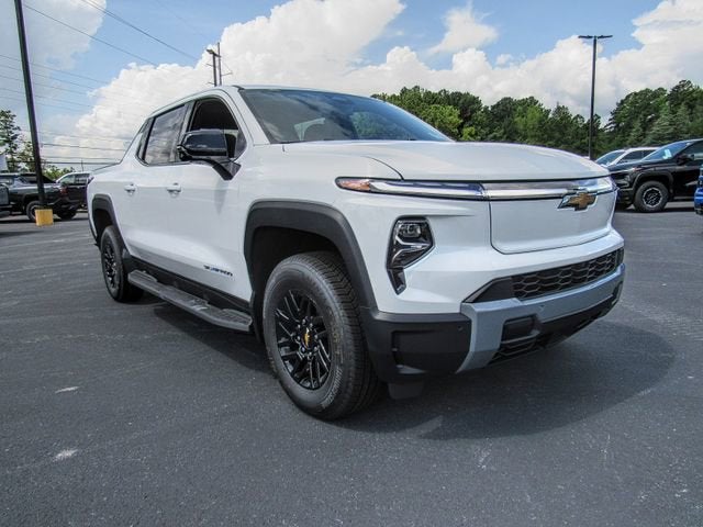 2026 Chevrolet Silverado EV LT Extended Range's photo