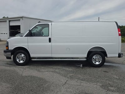 2025 Chevrolet Express Cargo WT