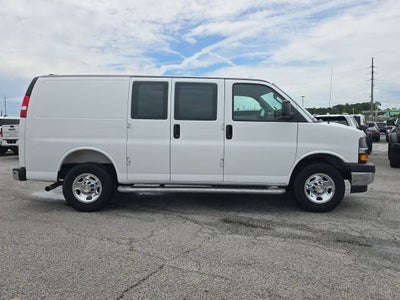 2025 Chevrolet Express Cargo WT
