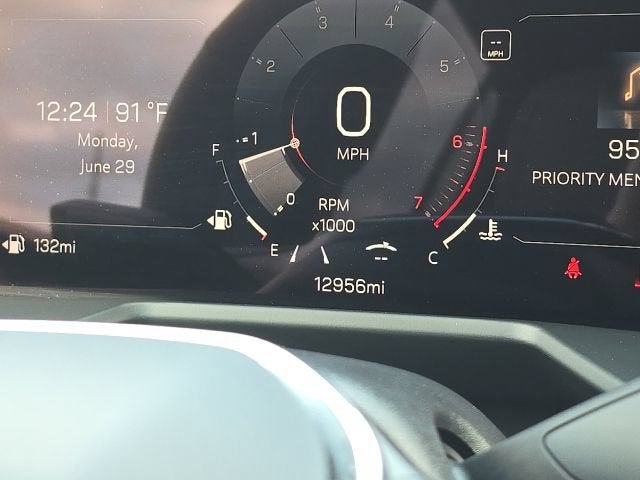 2024 GMC Acadia Elevation