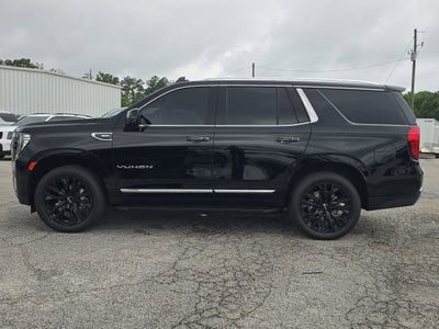 2023 GMC Yukon SLT