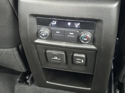 2023 CHEV TRAV NA
