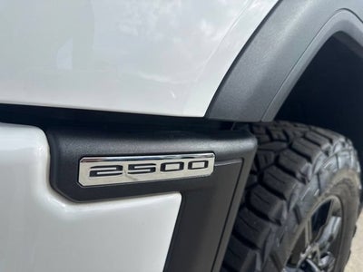 2025 GMC Sierra 2500 HD AT4