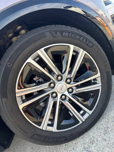 2025 Cadillac LYRIQ Luxury 2
