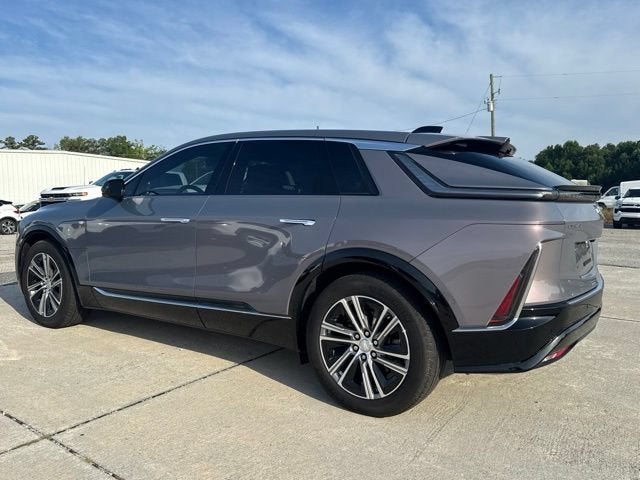 2025 Cadillac LYRIQ Luxury 2
