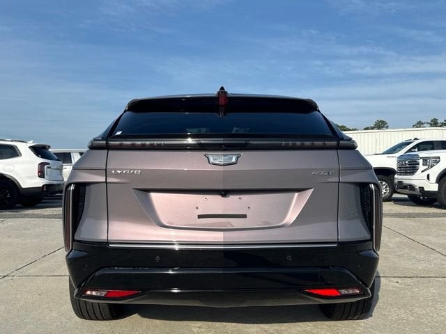 2025 Cadillac LYRIQ Luxury 2