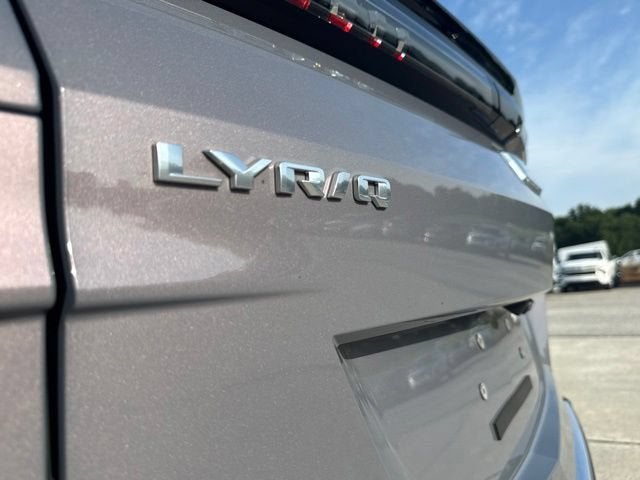 2025 Cadillac LYRIQ Luxury 2