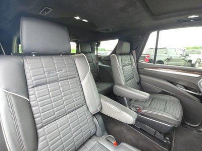 2025 Cadillac Escalade Sport Platinum