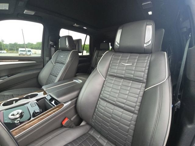 2025 Cadillac Escalade Sport Platinum