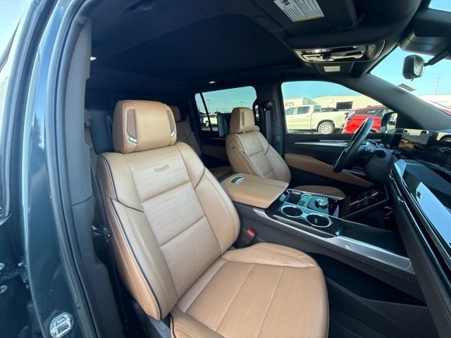 2025 Cadillac Escalade ESV Premium Luxury