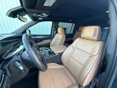 2025 Cadillac Escalade ESV Premium Luxury