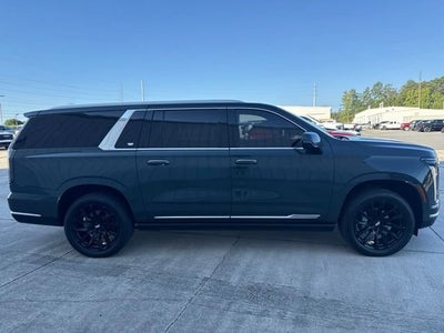 2025 Cadillac Escalade ESV Premium Luxury