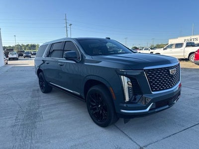 2025 Cadillac Escalade ESV Premium Luxury