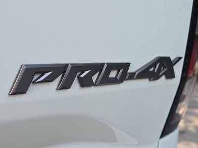 2022 Nissan Frontier Crew Cab PRO-4X 4x4