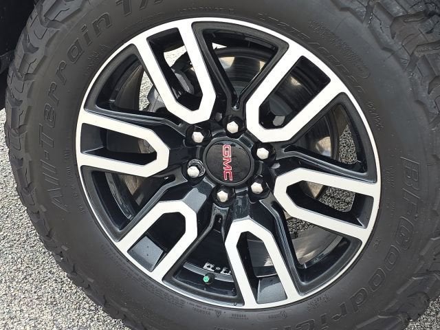 2024 GMC Sierra 1500 AT4