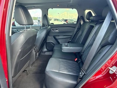 2025 Nissan Rogue Platinum FWD