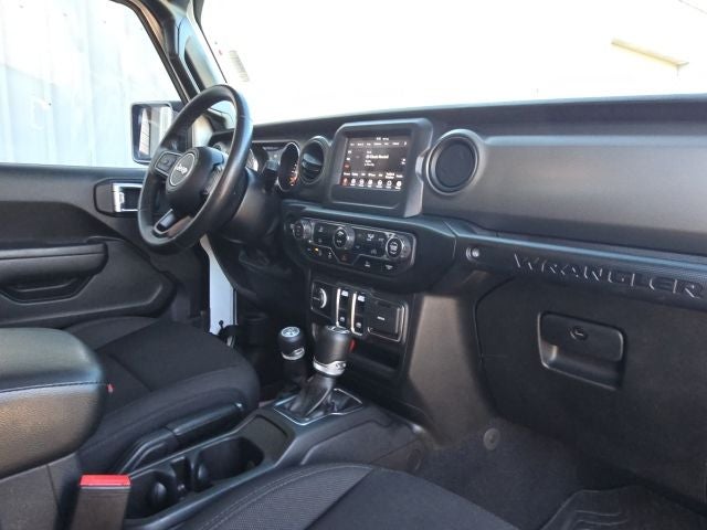 2022 Jeep Wrangler Willys